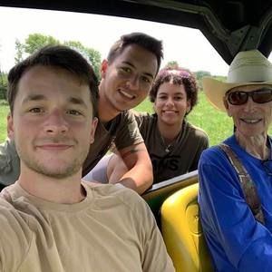 Meet your Posher, Dan